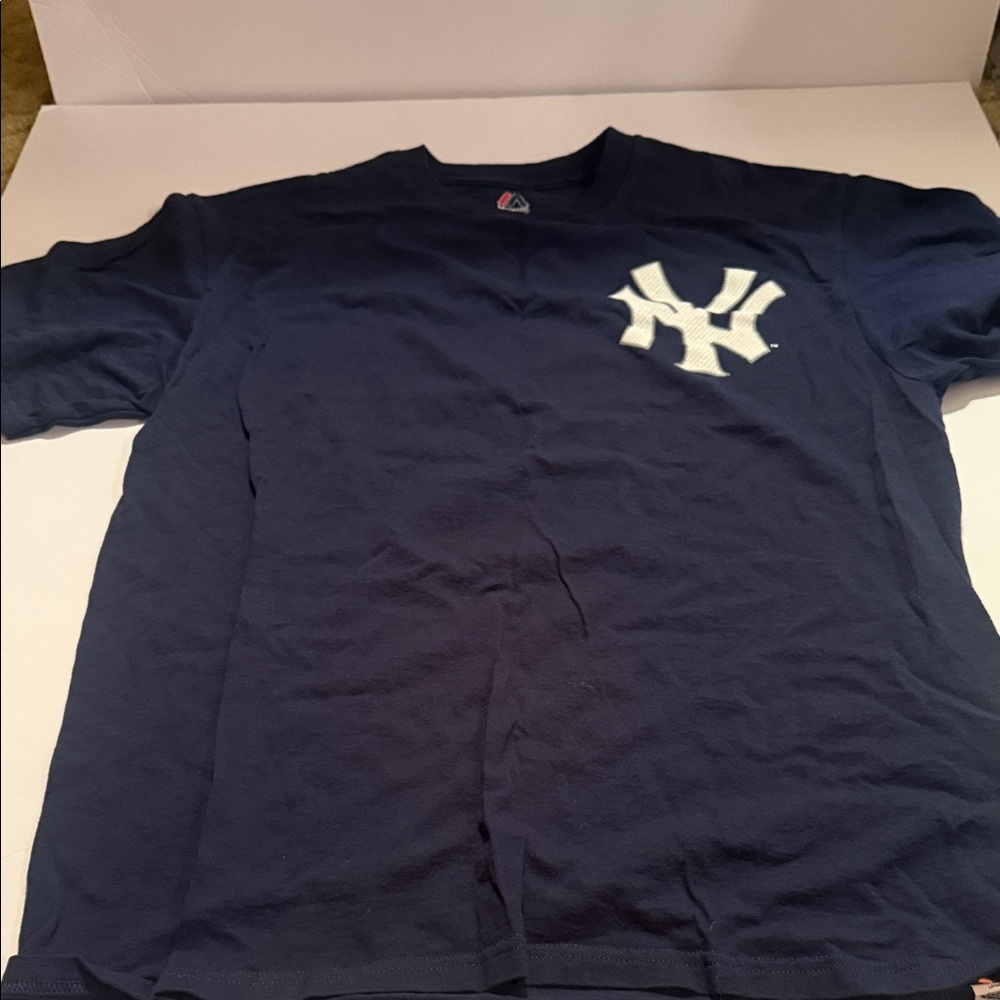 Vintage Hard Rock Cafe White Yankee Stadium & Majestic Derek Jeter tee - Picture 7 of 9